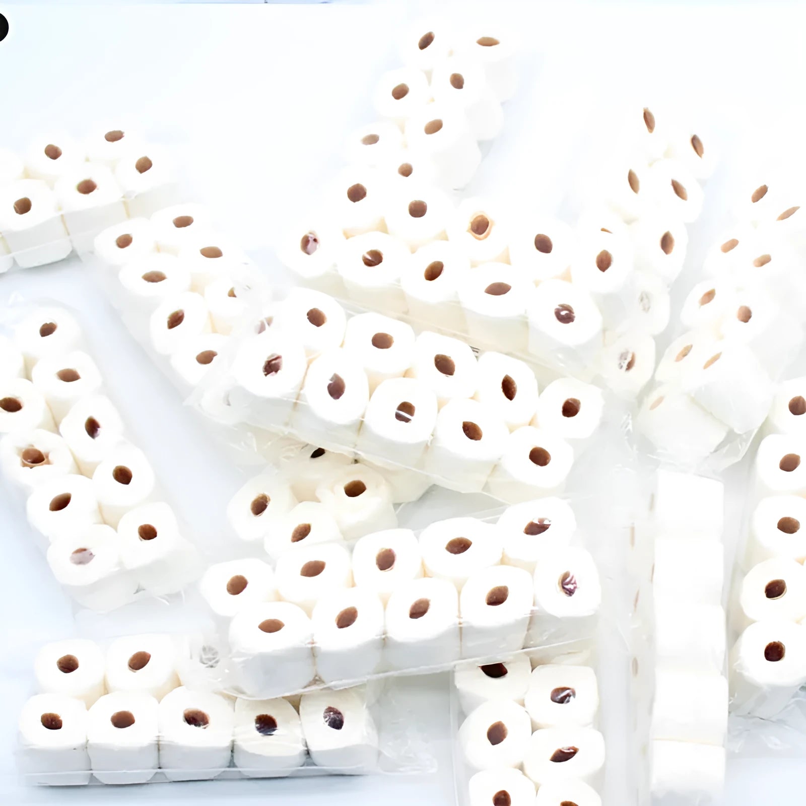 Simulated tissue roll paper toilet paper model toy for children measuring 30x15x80mm