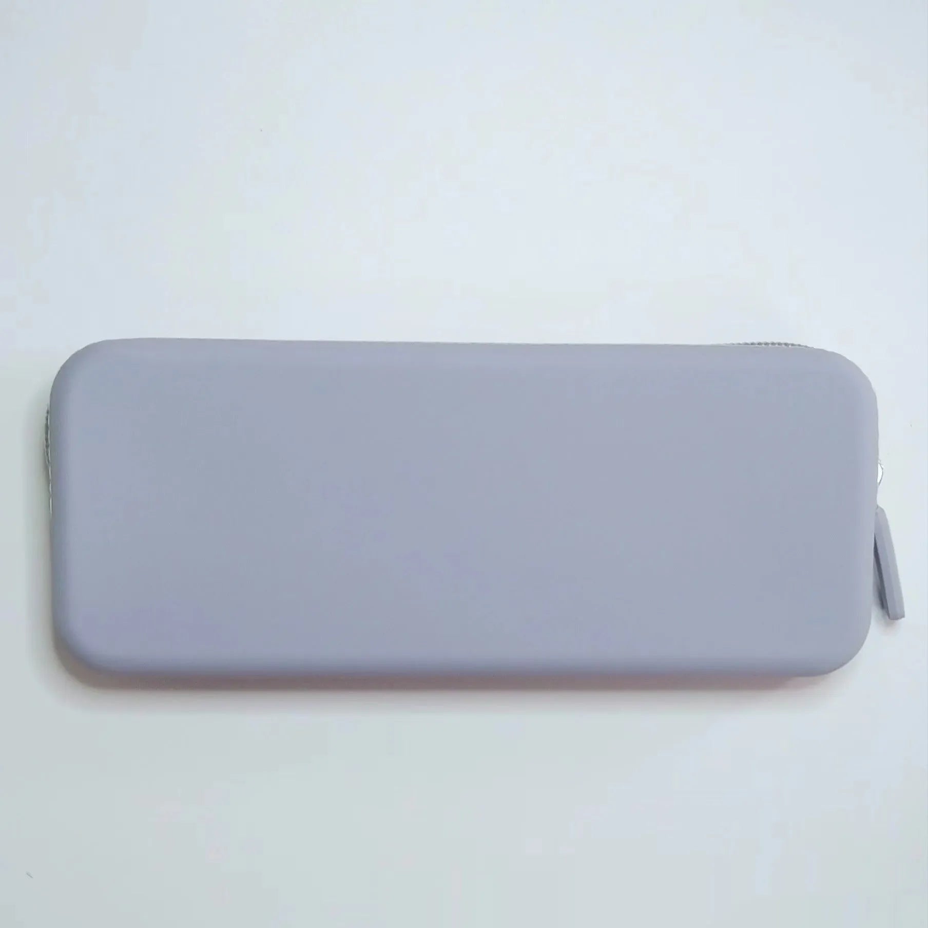 Silicone dustproof travel makeup brush storage bag in various colours, showing size 20x8x2.5cm.