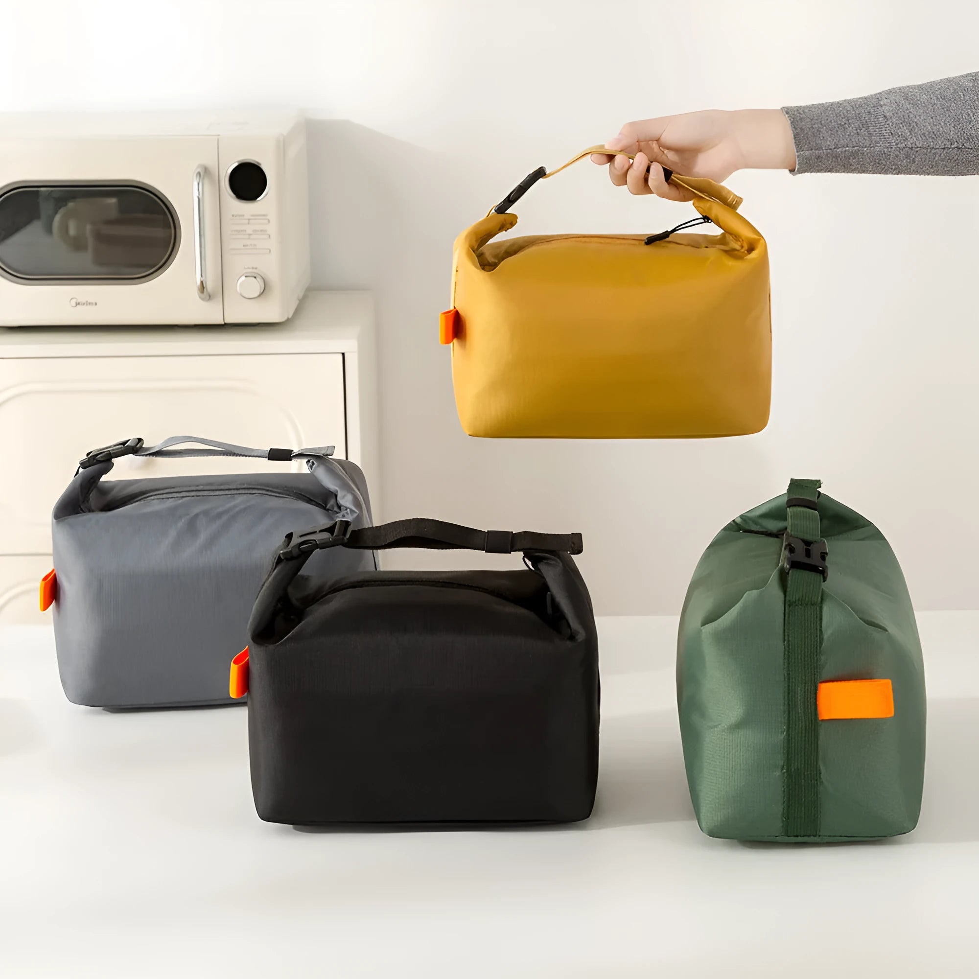 Japanese-style insulated lunch bag in Oxford cloth with temperature control functions