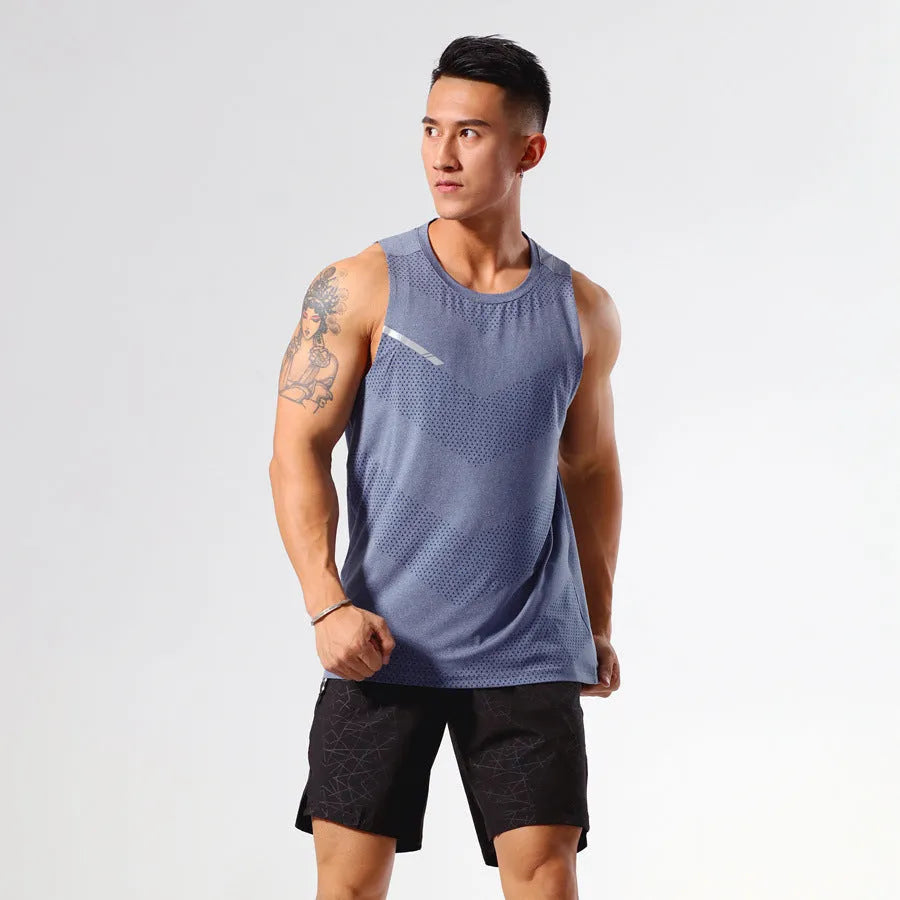 Men's solid colour quick-drying sports tank top in polyester blend fabric