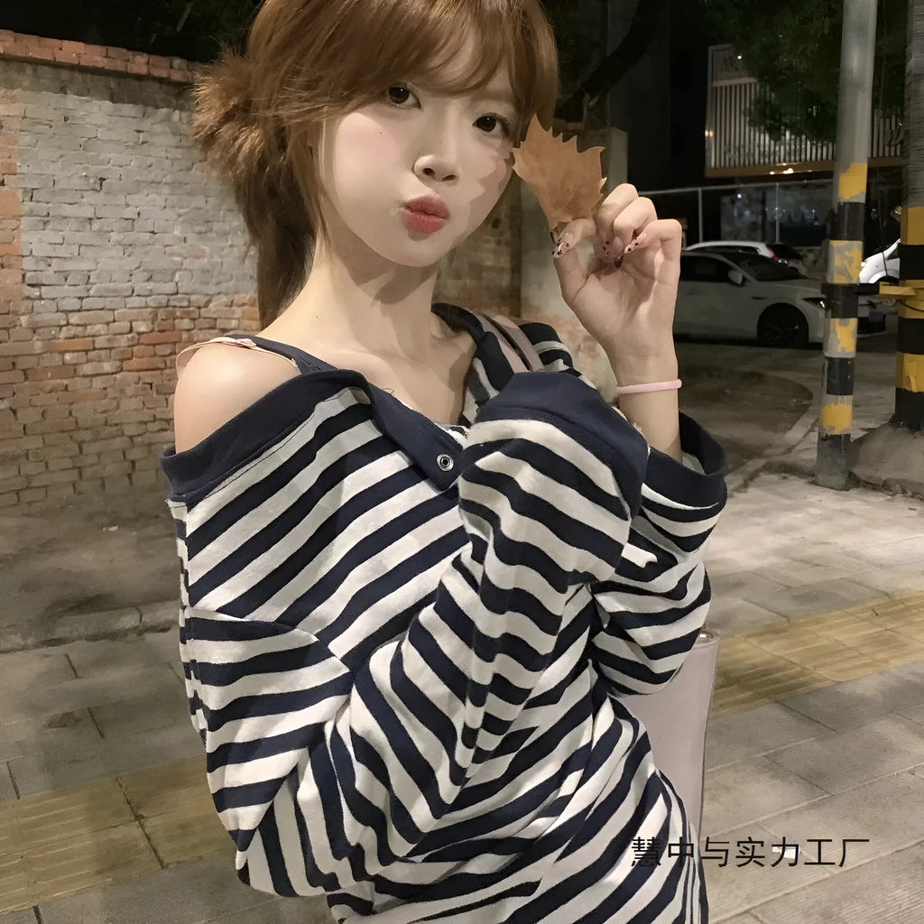 Dark blue Korean-style oversized women's long-sleeved T-shirt with embroidery and button details
