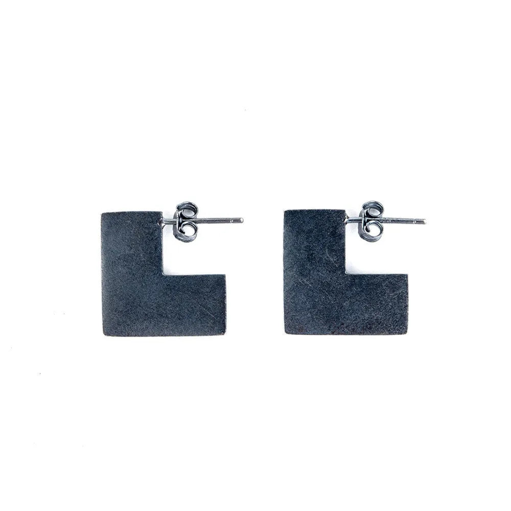 Oxidised black sterling silver square geometric earrings, 16mm size, minimalist design.