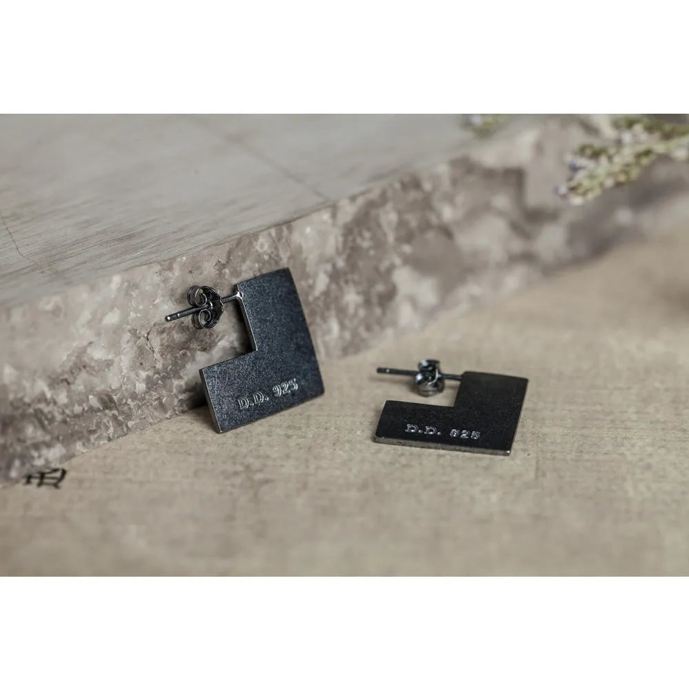Oxidised black sterling silver square geometric earrings, 16mm size, minimalist design.