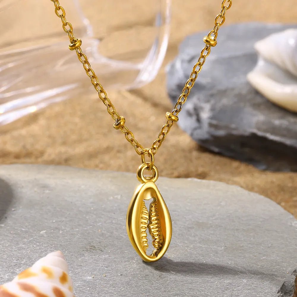 Stainless steel shell necklace with 18K electroplated finish in unisex European American style