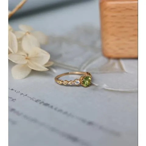 Women's copper geometric ring with imitation peridot stone in Japanese retro artistic style