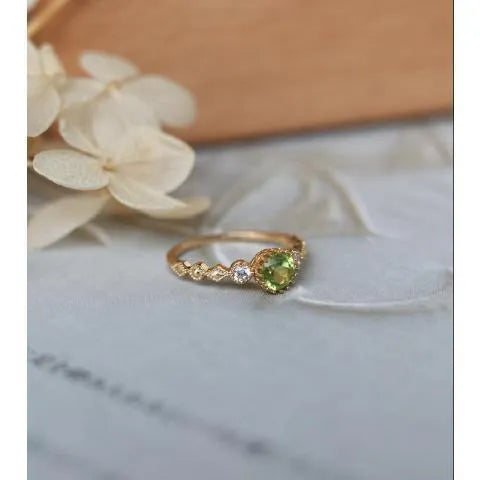 Women's copper geometric ring with imitation peridot stone in Japanese retro artistic style