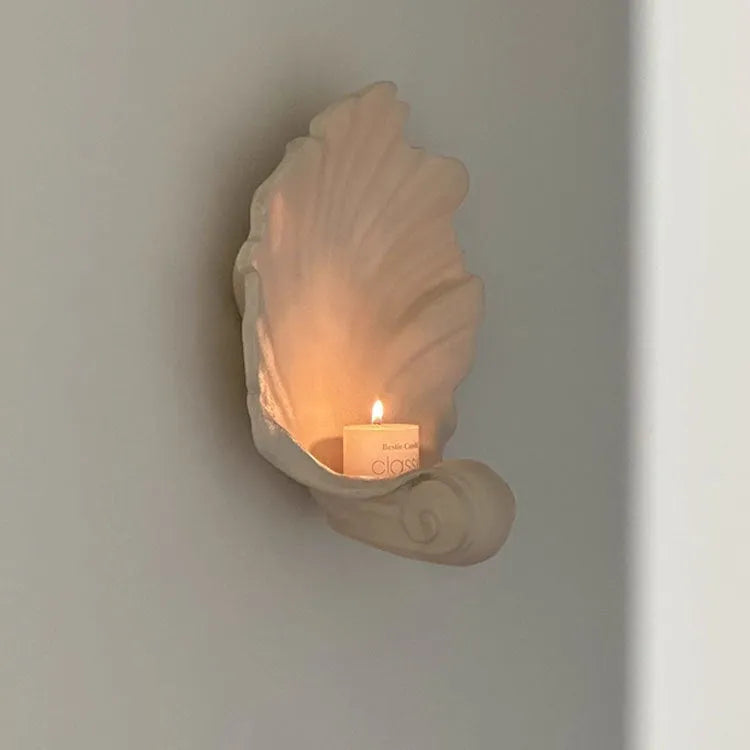 White resin simulation shell fruit plate ornament with light luxury styling