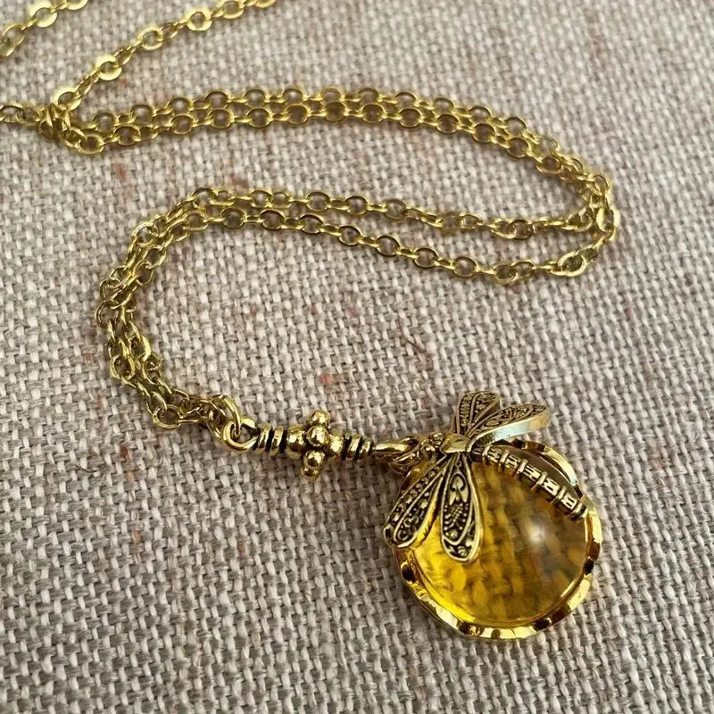 Hand-carved dragonfly pendant necklace in 925 silver with vintage bronze finish