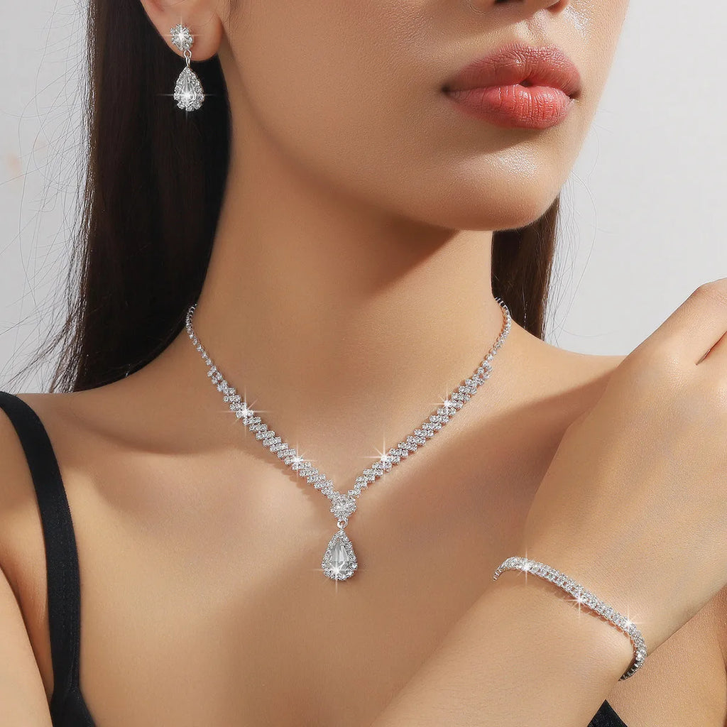 Rhinestone claw chain necklace and matching water drop earrings set in selected colour