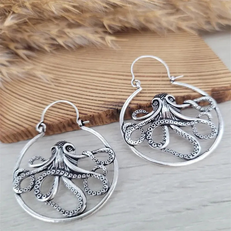 Antique silver octopus earrings with retro animal design and zinc alloy construction