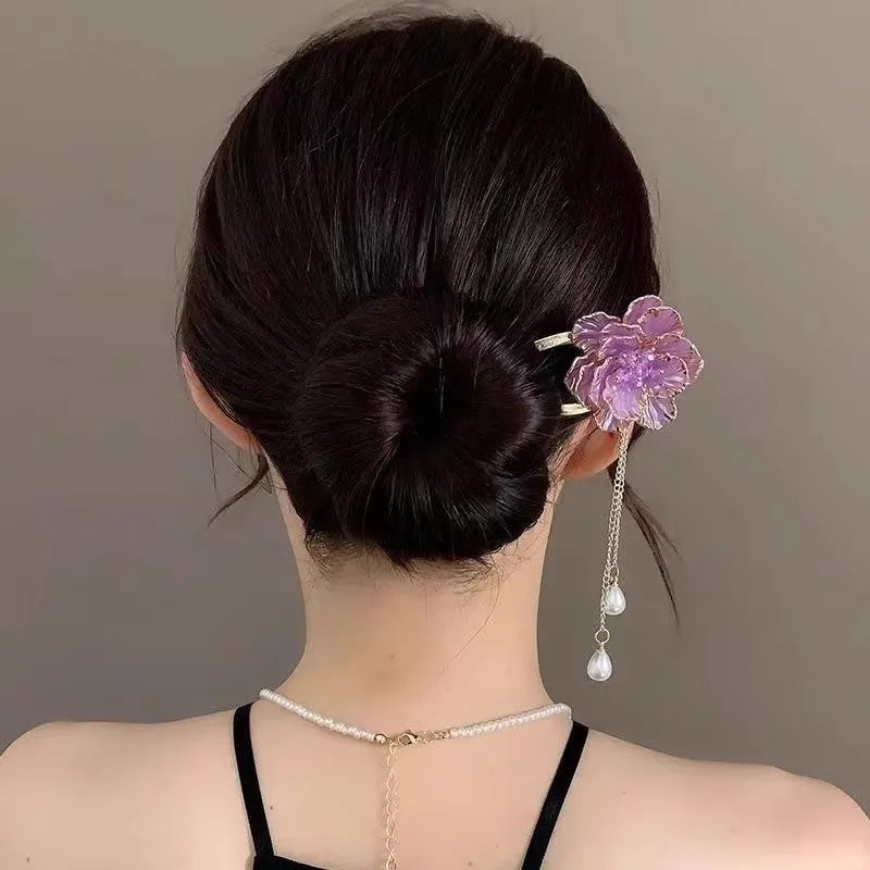 Purple and white alloy U-shaped hairpin with a retro peony flower tassel design.