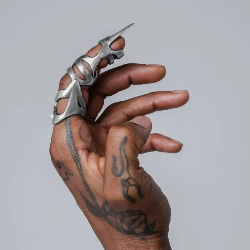 Silver alloy finger stall armour ring with punk styling and full finger coverage