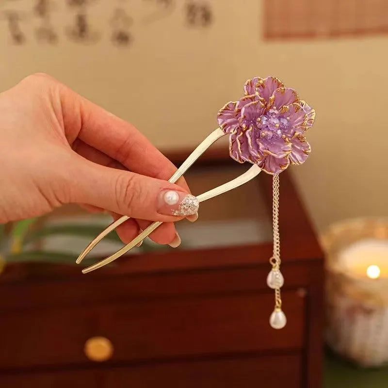 Purple and white alloy U-shaped hairpin with a retro peony flower tassel design.