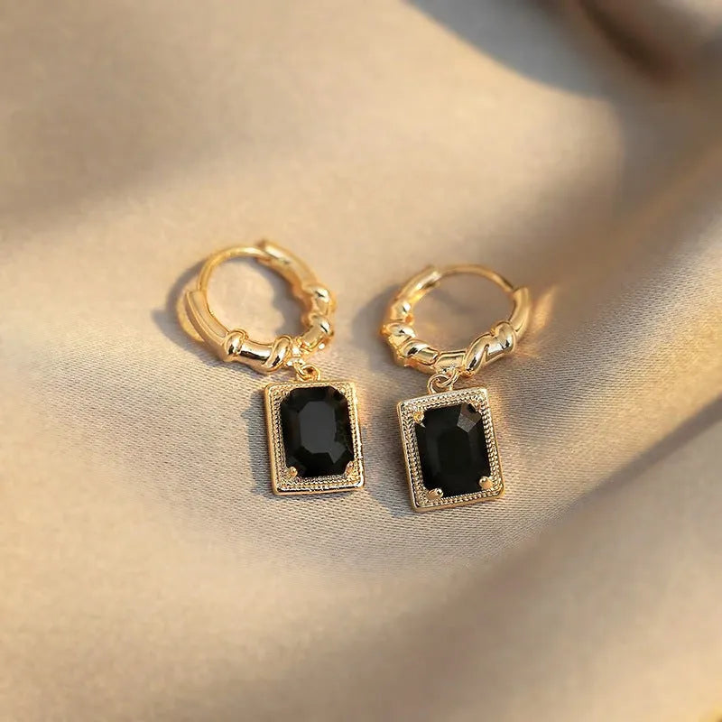 Geometric black zircon copper earrings with quadrilateral design and French court retro styling