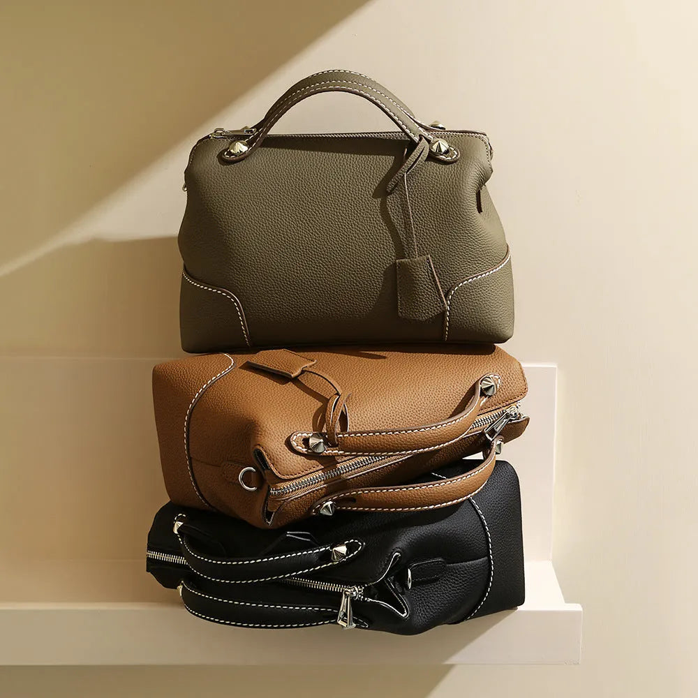 Top layer cowhide handbag women's large capacity shoulder messenger bag black