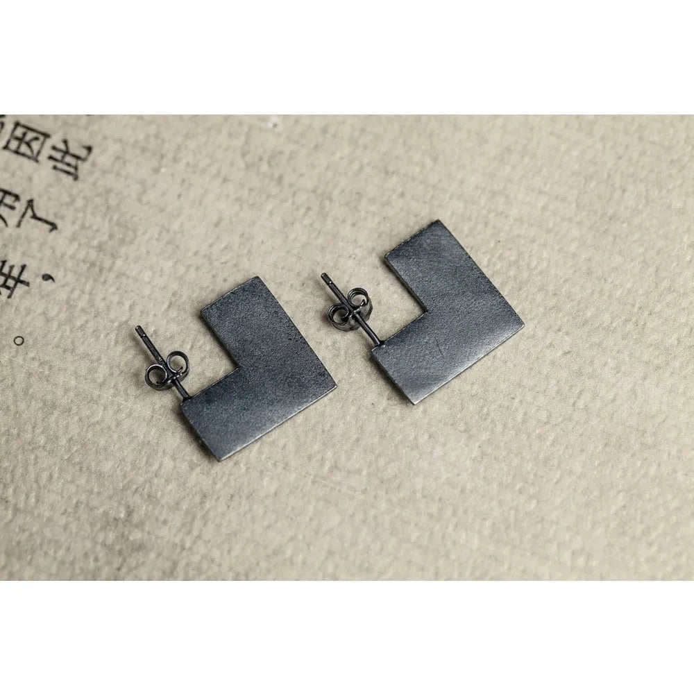 Oxidised black sterling silver square geometric earrings, 16mm size, minimalist design.