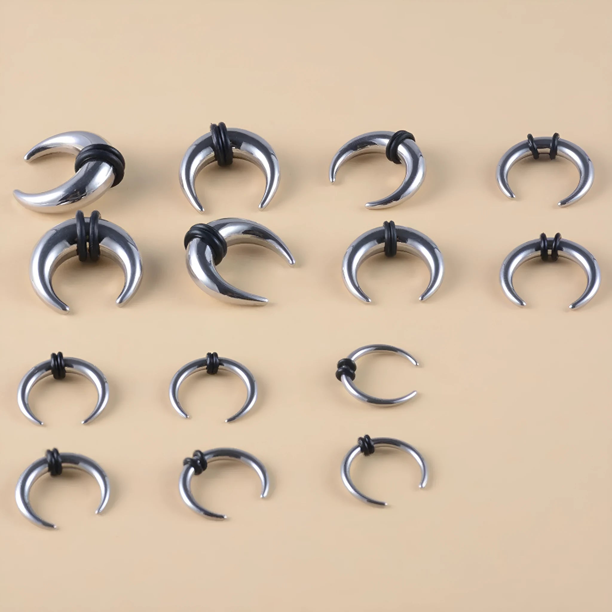 316 stainless steel C-shaped nose ring with buffalo horn style in black and steel colour options.