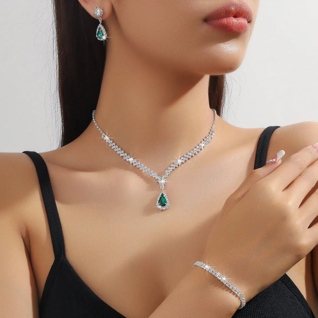 Rhinestone claw chain necklace and matching water drop earrings set in selected colour