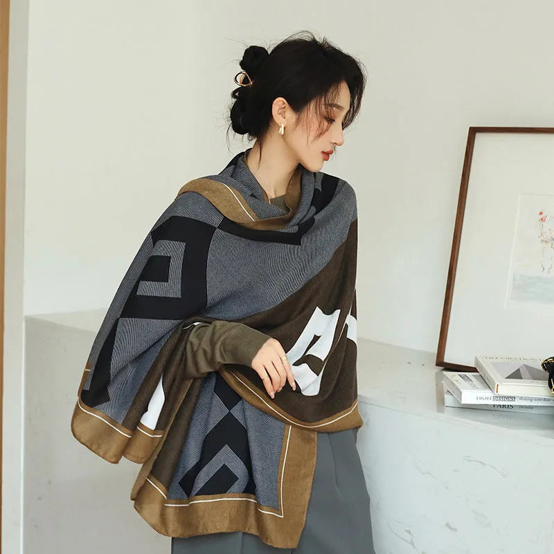 Polyester printed scarf with 180x90cm dimensions showing decorative pattern for autumn wear