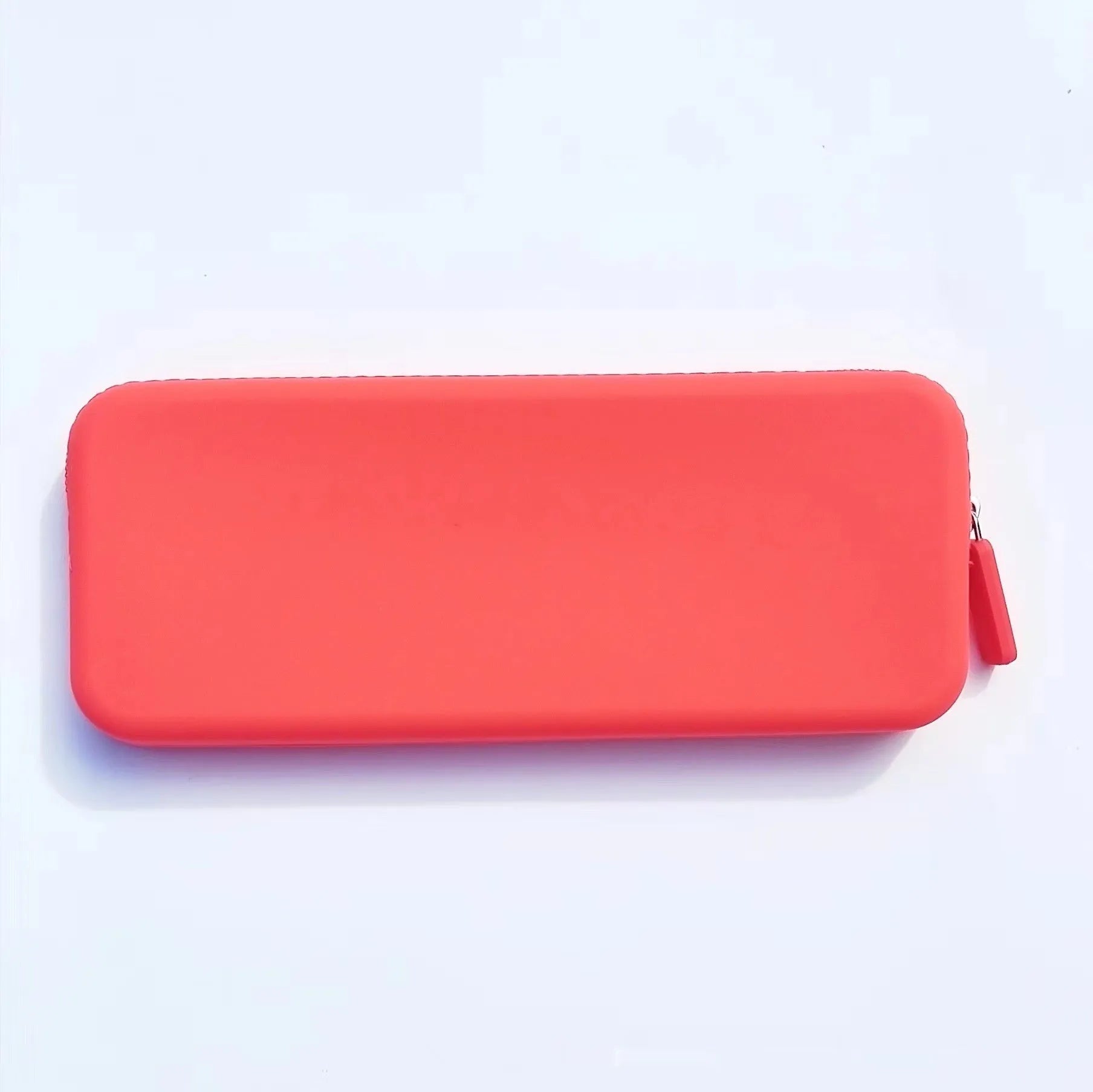 Silicone dustproof travel makeup brush storage bag in various colours, showing size 20x8x2.5cm.