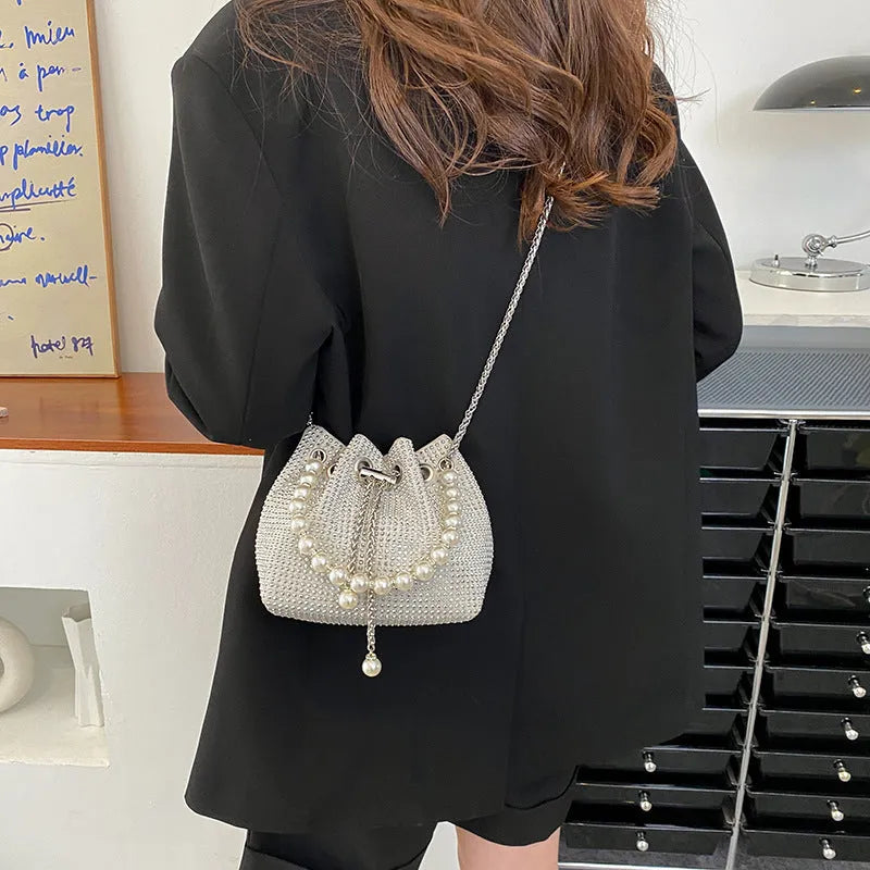 Light diamond shoulder bag crossbody with chain strap and three-dimensional pocket