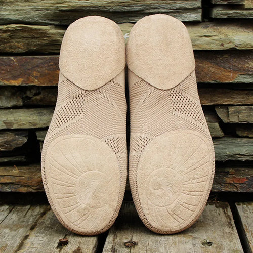 Camel-coloured Latin dance shoes with cotton mesh upper and leather sole