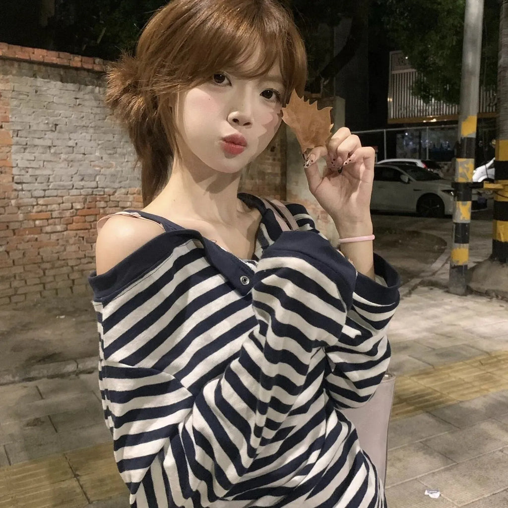 Dark blue Korean-style oversized women's long-sleeved T-shirt with embroidery and button details