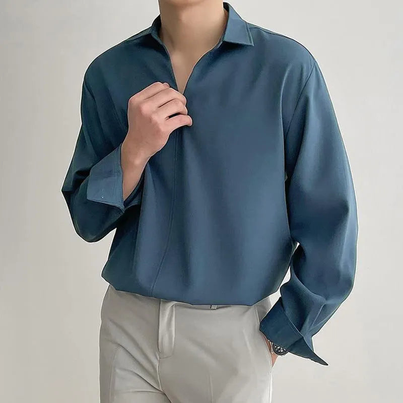 Men's loose lapel casual shirt in polyester blend fabric with long sleeves and non-ironing finish