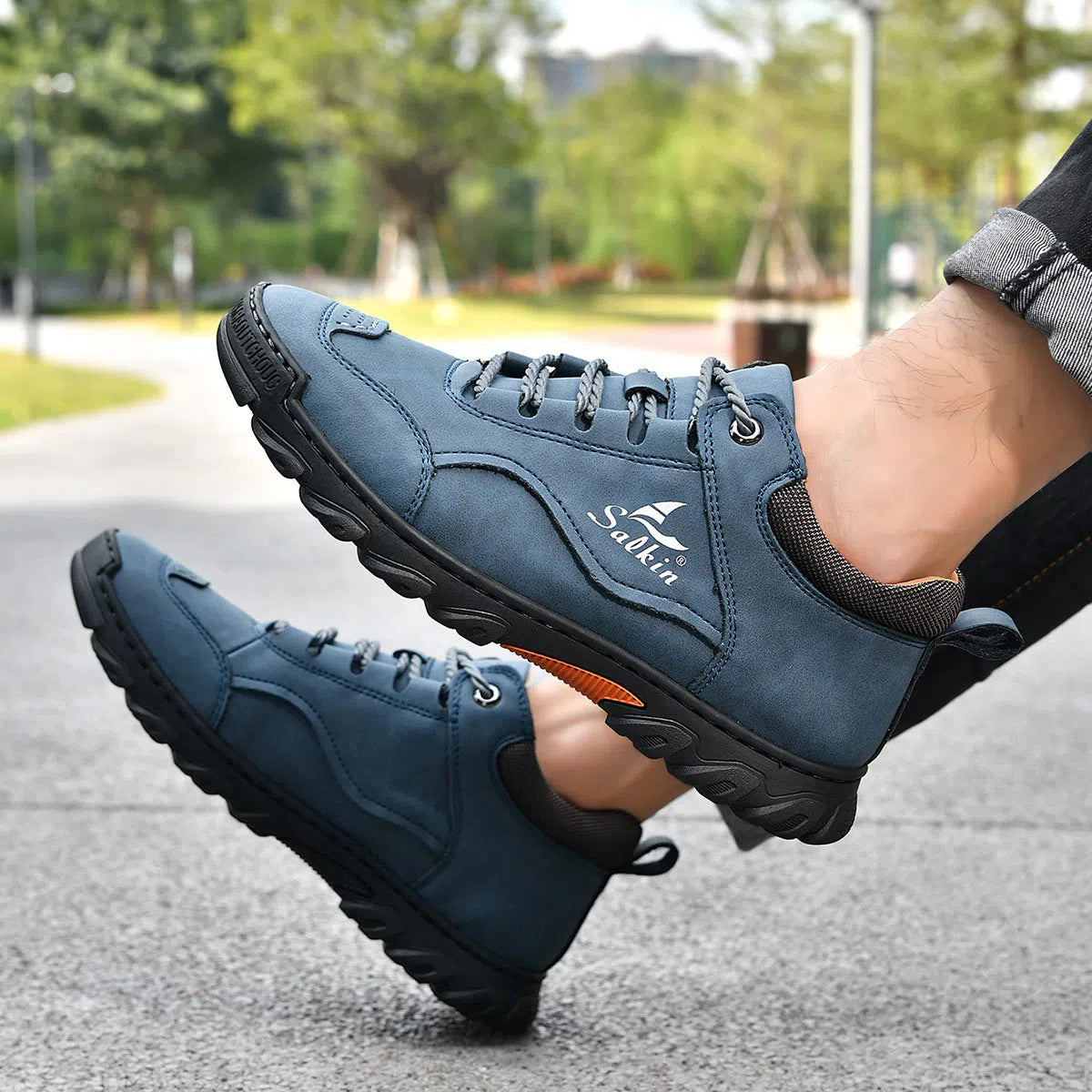 Flat lace-up casual hiking shoes with rubber sole, PU upper, round toe, flat heel