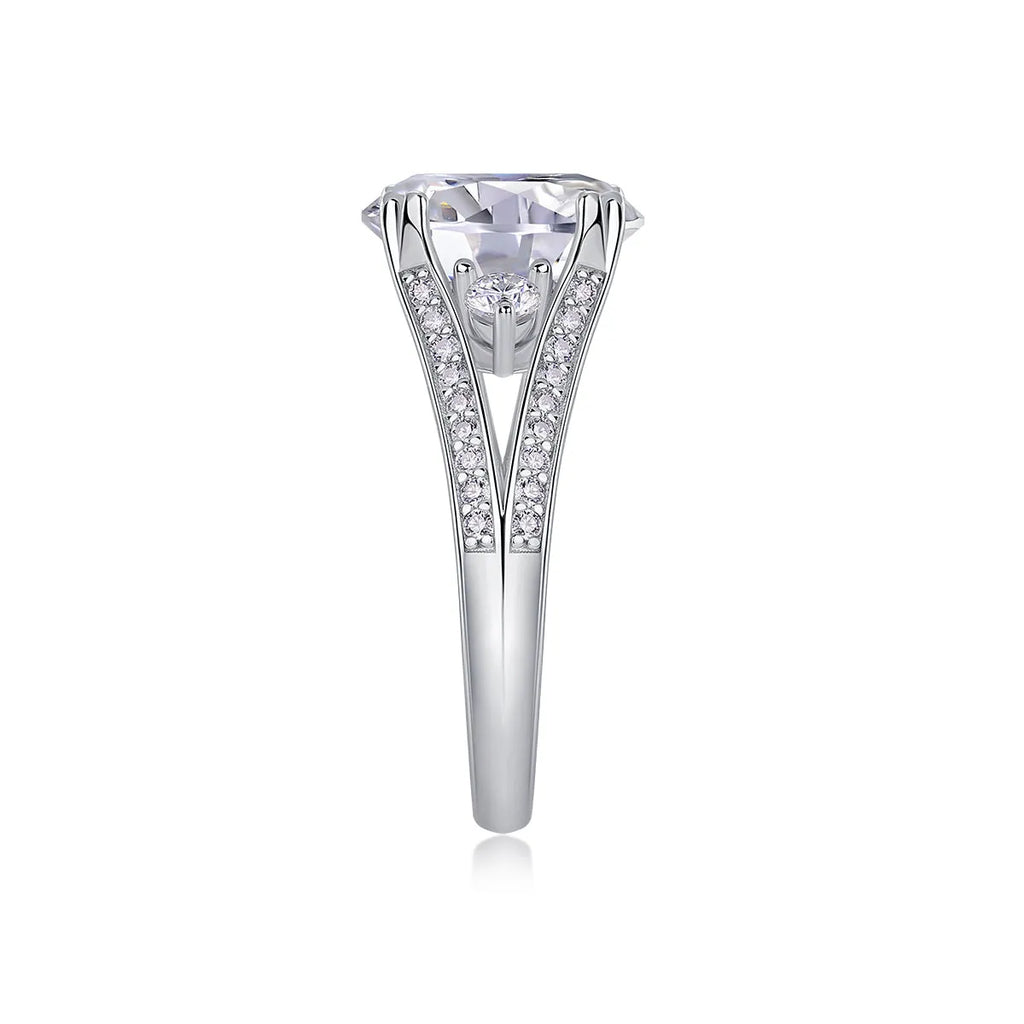 5-carat moissanite wedding ring S925 silver with gold plating on white background, GRA certificate included