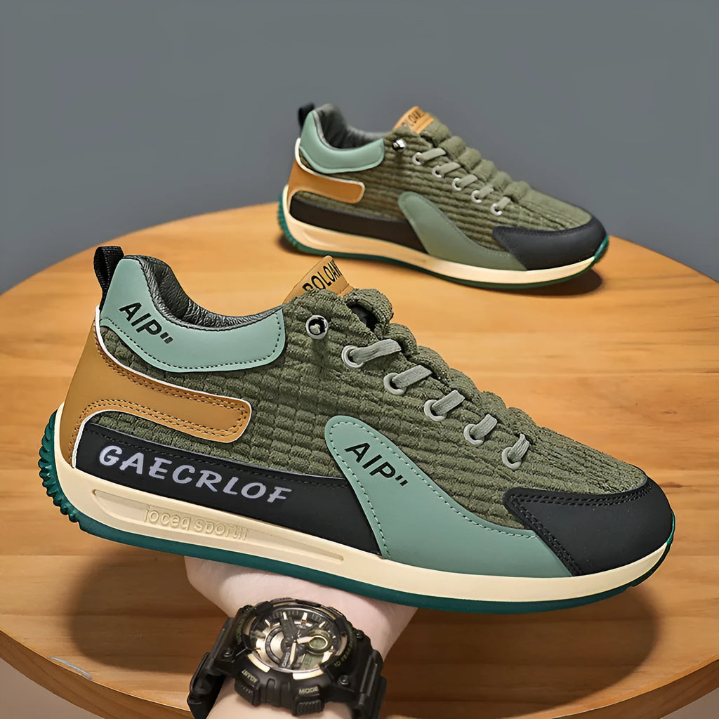 Men's grey and green mesh running shoes with lace-up closure and round toe