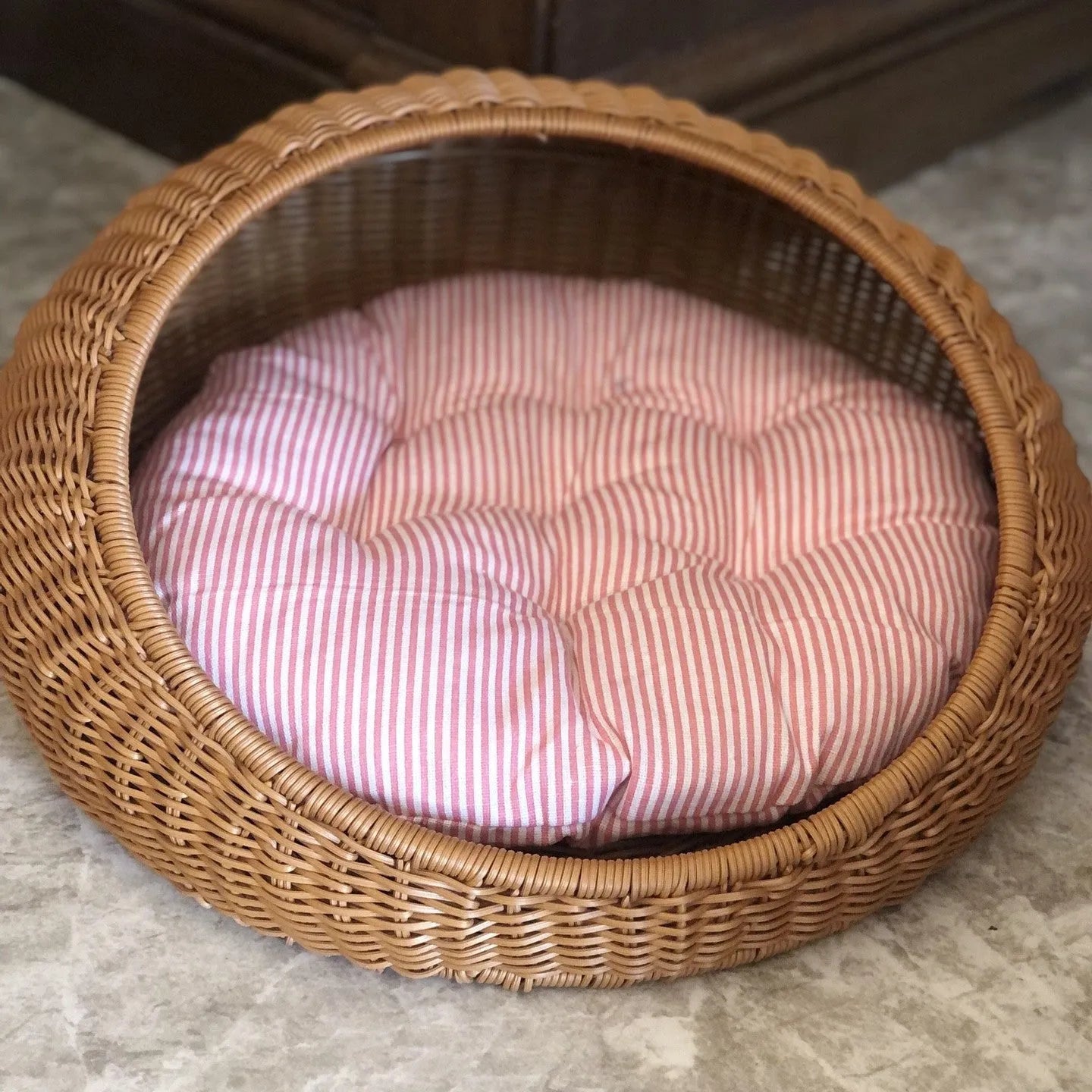 Beige rattan hanging cat basket with orange mat, ball diameter 42 cm, for large cats up to 16 kg