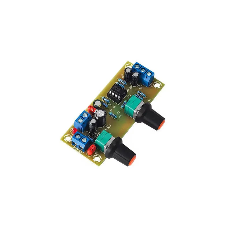 Single power supply 10-24V bass boost audio amplifier circuit board on FR-4 fibreboard