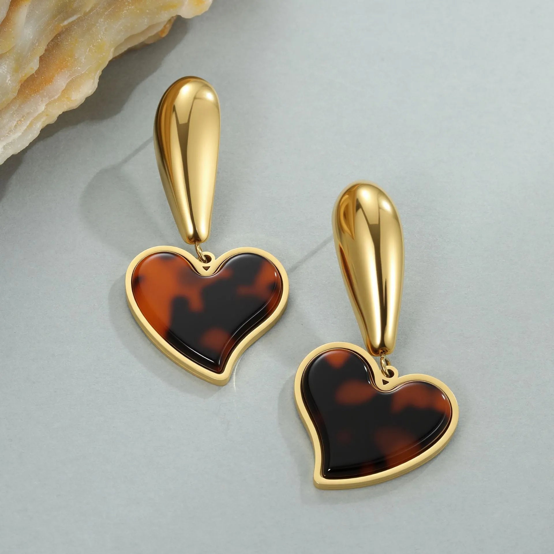 Women's stainless steel tortoiseshell resin earrings in hawksbill colour with heart and flower designs