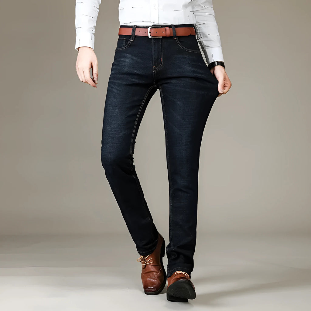 Slim fit elastic straight jeans for men in cotton denim black colour straight leg