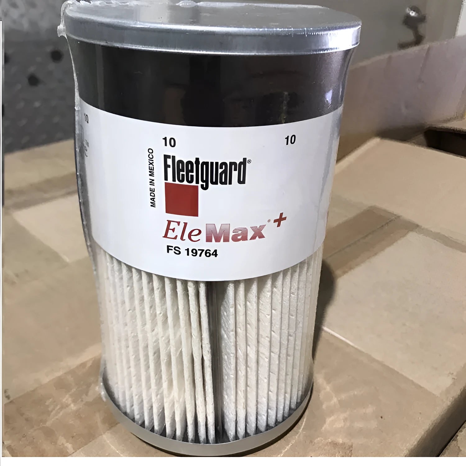 FS19764 diesel fuel filter with folding element for generator sets, dimensions 106.93mm diameter 178.79mm height