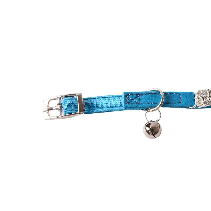 Small cat collar with elastic buckle and gang drill decoration in flocking material