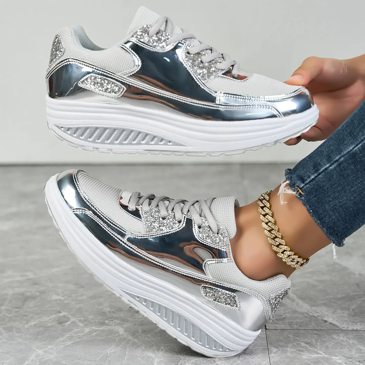 Women's outdoor travel leisure shoes mesh upper round toe gold silver solid colour