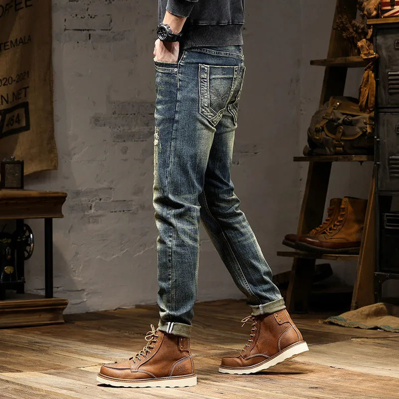 Men's stretch skinny jeans in retro colour with zip fly closure