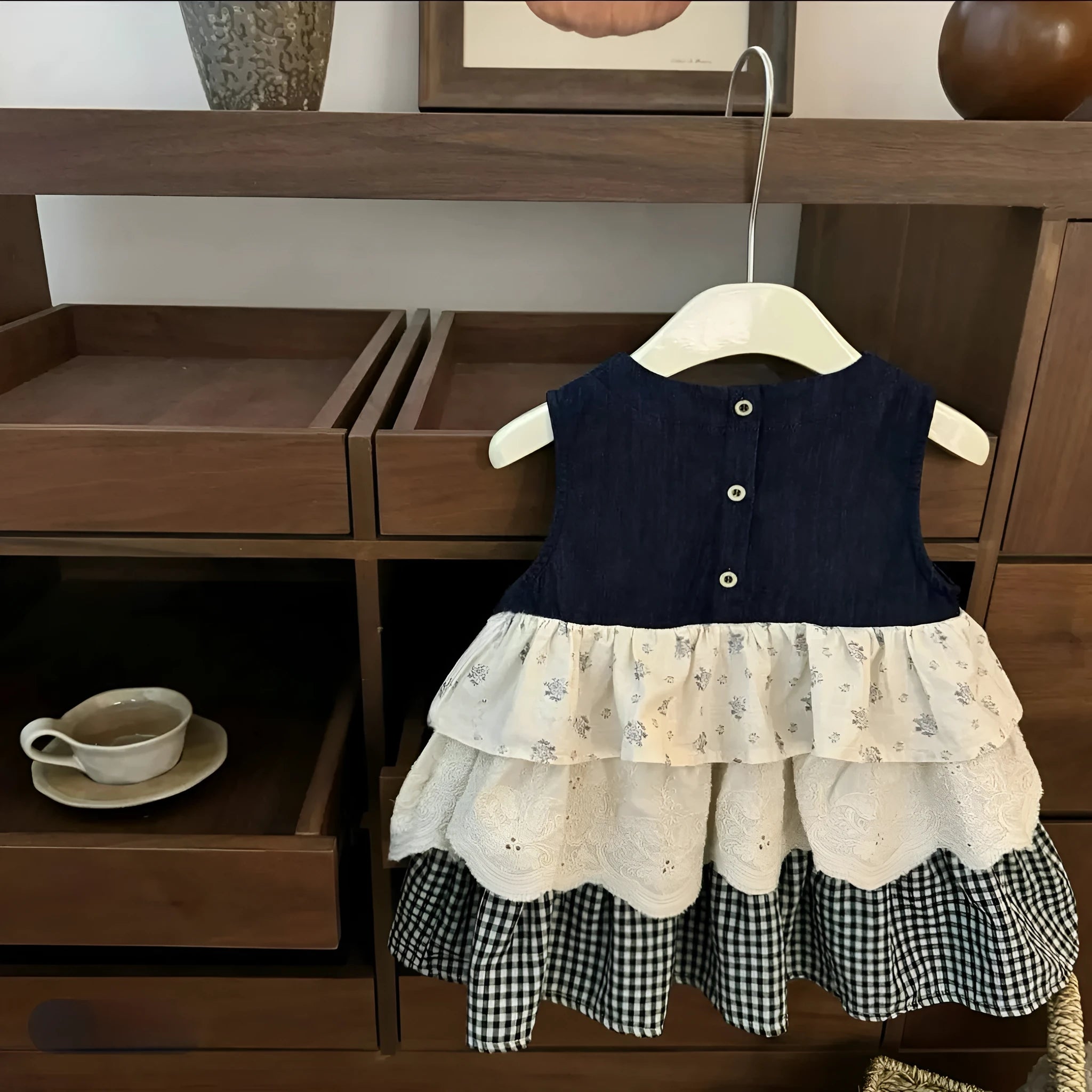 Sleeveless cotton denim skirt bandage cake dress for girls, solid colour with plaid stitching, available in 90-140 yards