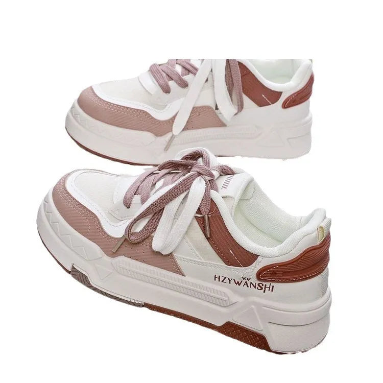 Children's high board shoes with thick rubber soles and cross shoulder straps in beige, green, and red colours