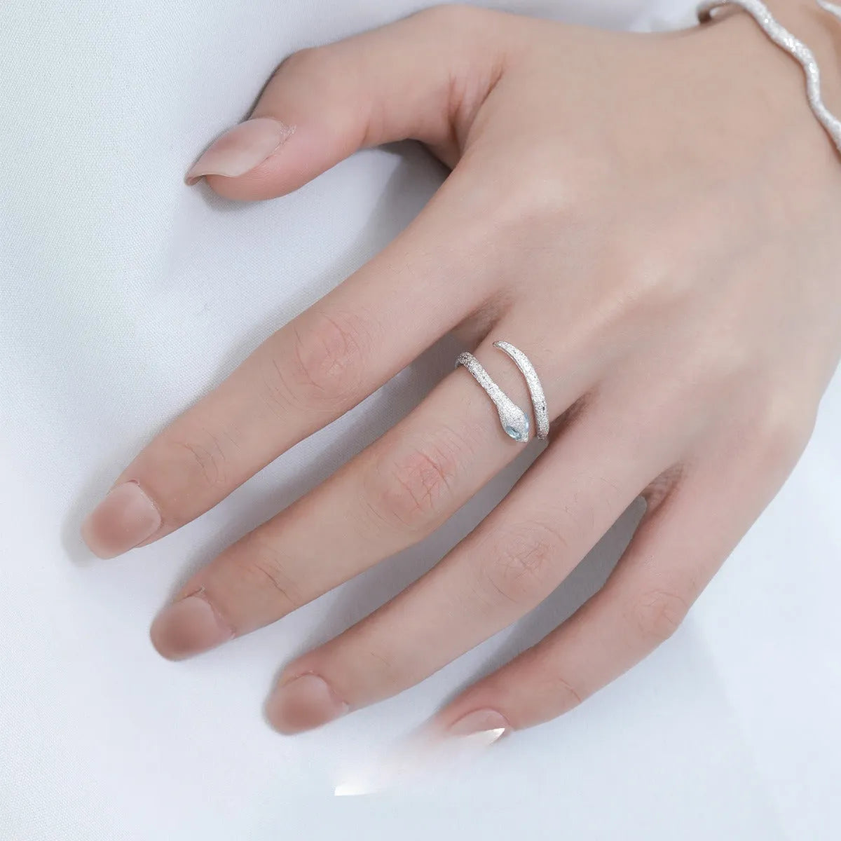 Platinum colour adjustable snake ring for women with electroplated silver construction