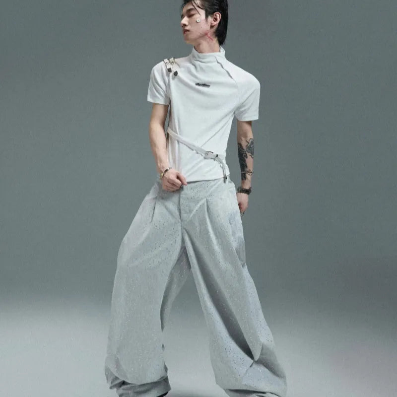 Cotton men's short sleeve T-shirt with metal belt detail and stand-up collar in slim fit design