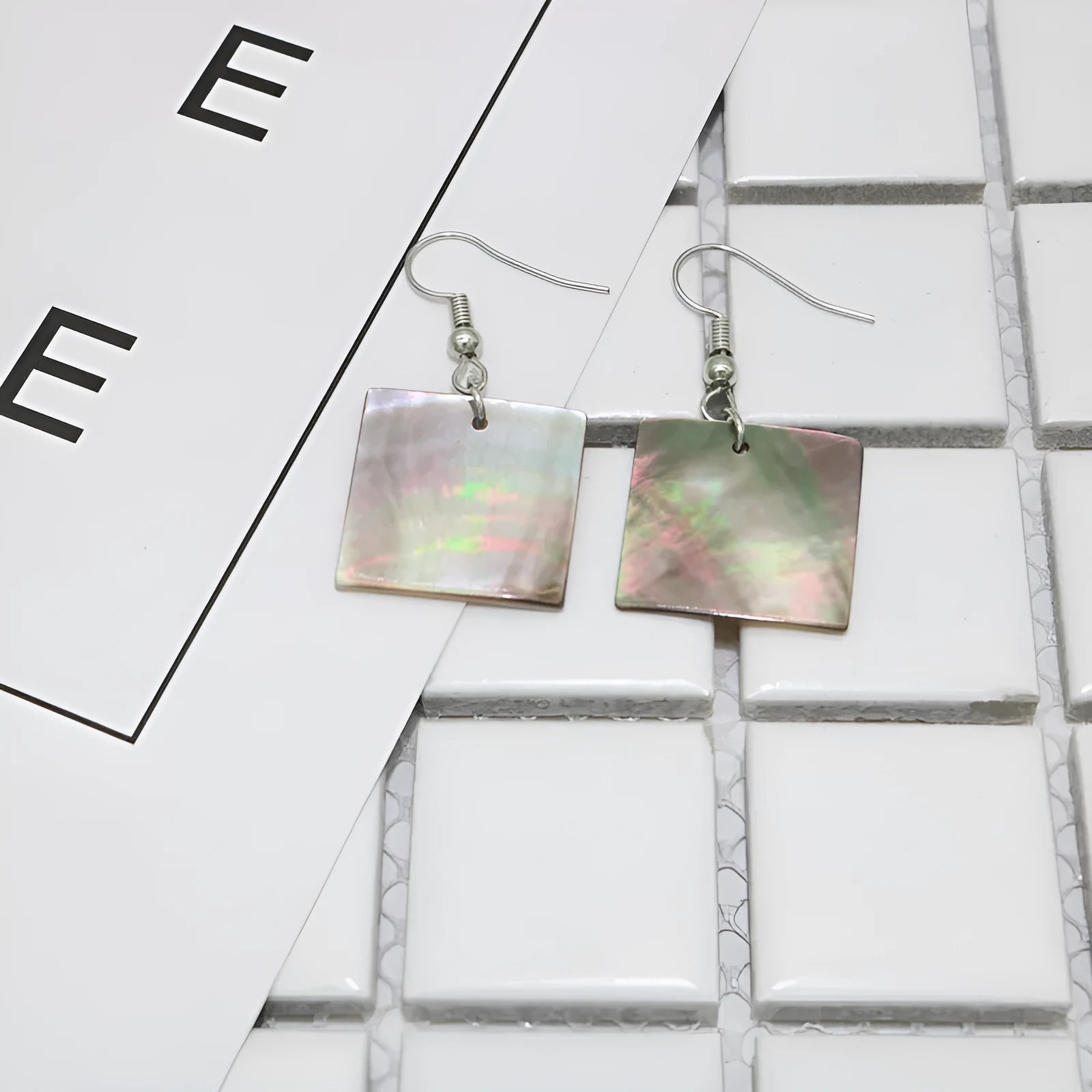 Women's geometric shell earrings in rectangular shell or square panther retro designs