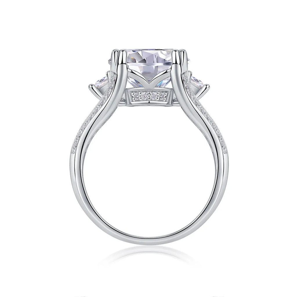 5-carat moissanite wedding ring S925 silver with gold plating on white background, GRA certificate included