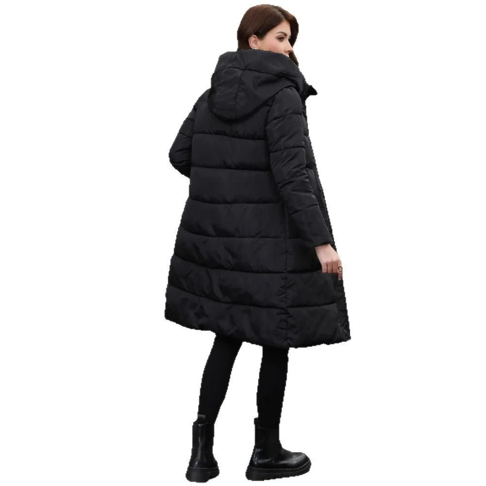Black hooded slim fit winter jacket with long sleeves and regular fit