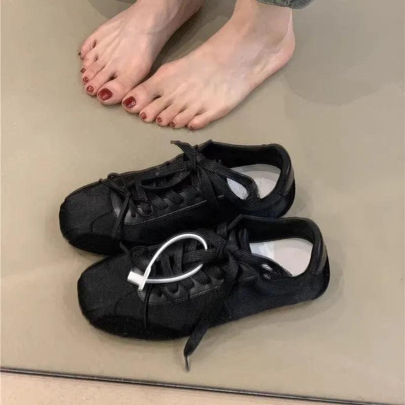 Girlish style bow white sneaker for women, low-top round toe, black colour option, side view