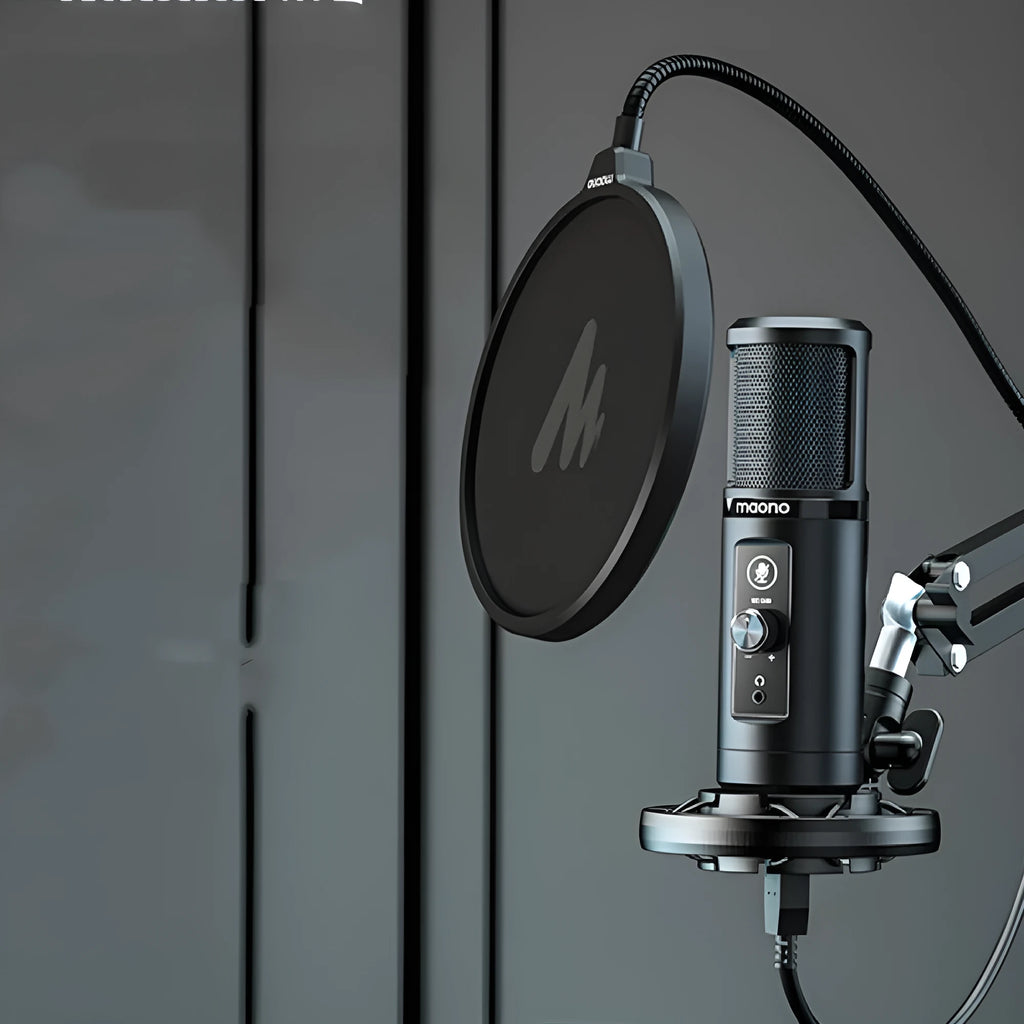PM422 USB condenser microphone with cardioid heart shape, shockproof frame, and cantilever arm for desktop computer recording