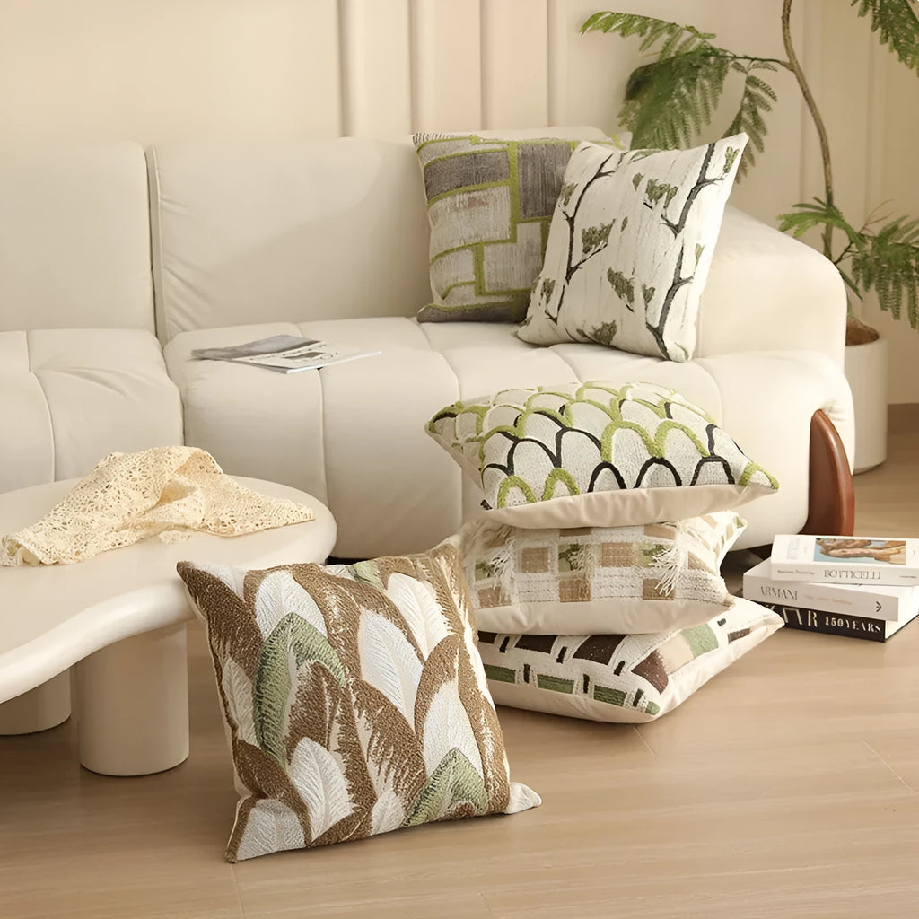 Yarn-dyed jacquard floral pattern cushion cover in 45x45cm size on a grey sofa.