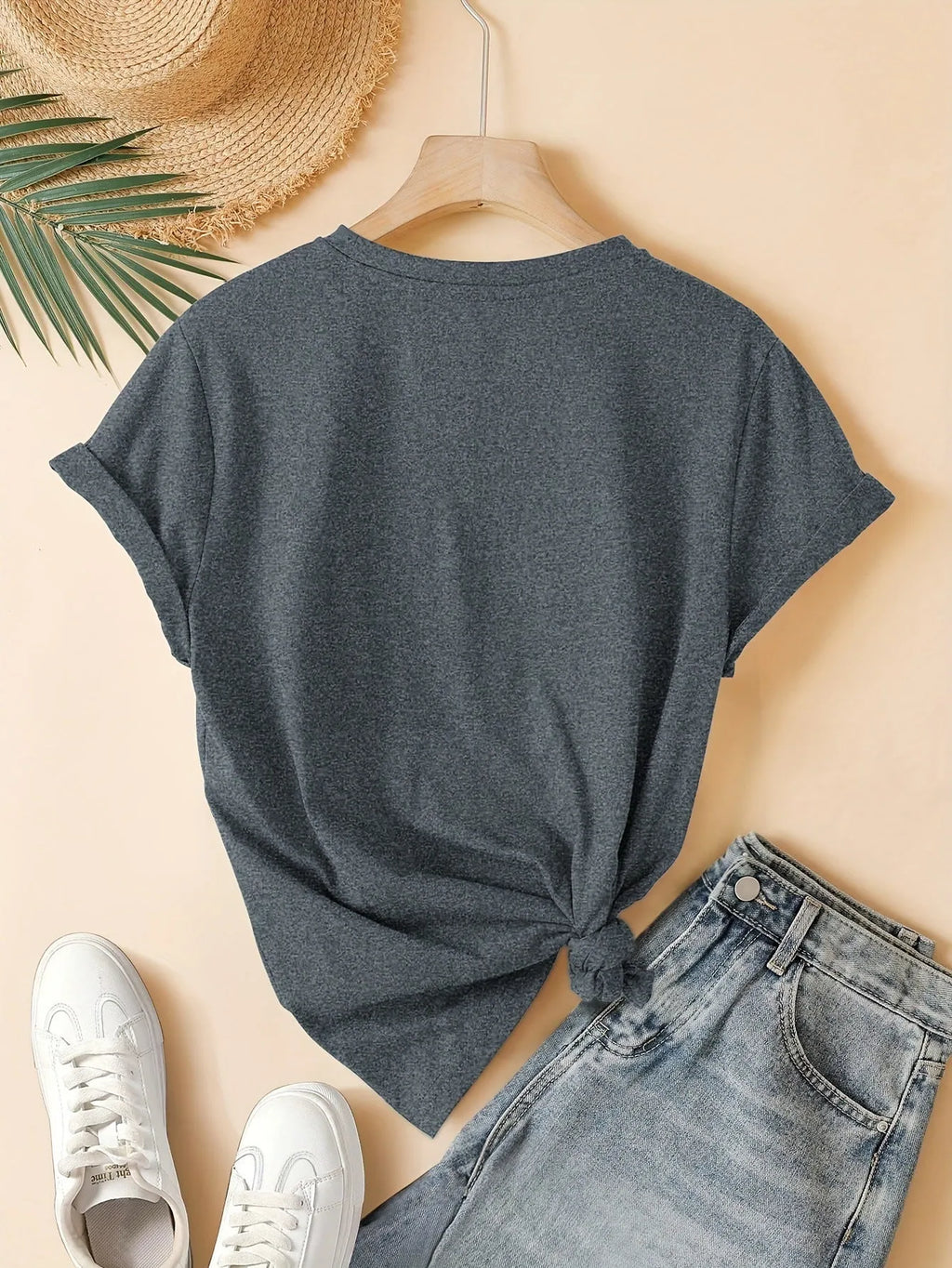 Women's dark grey pure cotton T-shirt with Chinese art retro graphic print and short sleeves.